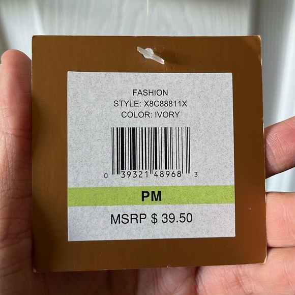 NWT Ellen Tracy Cream Cotton Turtleneck - Picture 2 of 5